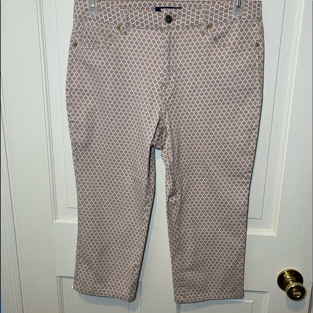 Archetect Tan/White Capri Pants SIZE 8